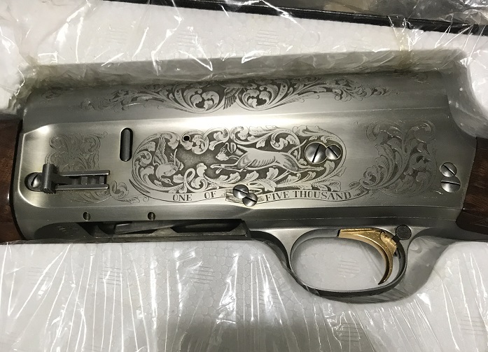 ORIGINAL 
UNTOUCHED – UNFIRED 
Browning Classic Auto 5 Shotgun (12 Gauge)